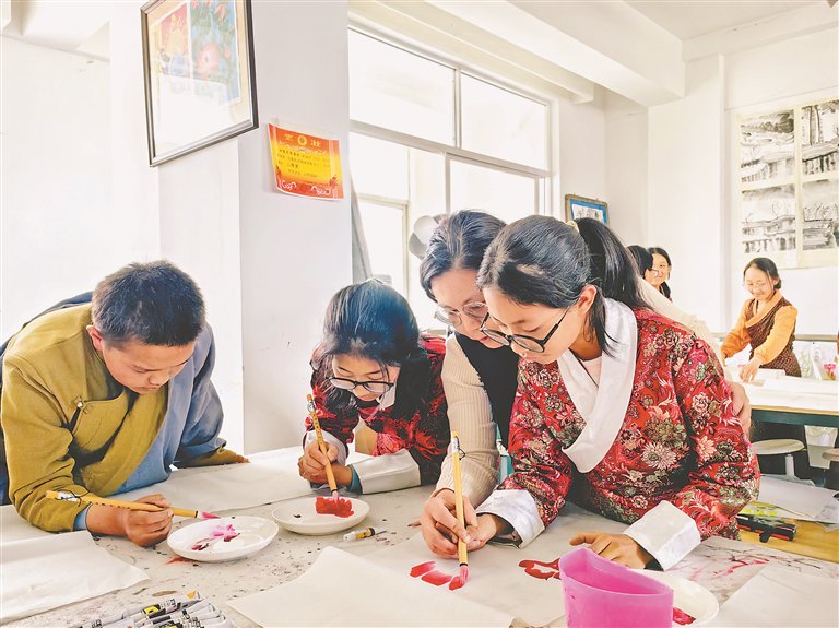 一年超560节书法课！这座校园艺术馆变身美育“超级引擎”(图1)